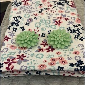 Floral Patterned Shower Curtain with Set of Candles